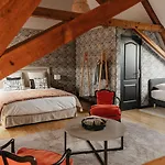 Le Clos Poulain Petits De Charme Et D'hotes Familiales Au Calme Proche Bayeux Et Des Plages Bed and Breakfast 3*