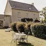 Bed and Breakfast Le Clos Poulain Petits De Charme Et D'hotes Familiales Au Calme Proche Bayeux Et Des Plages