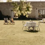 Le Clos Poulain Petits De Charme Et D'hotes Familiales Au Calme Proche Bayeux Et Des Plages Bed and Breakfast