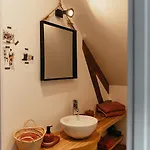 Le Clos Poulain Petits De Charme Et D'hotes Familiales Au Calme Proche Bayeux Et Des Plages