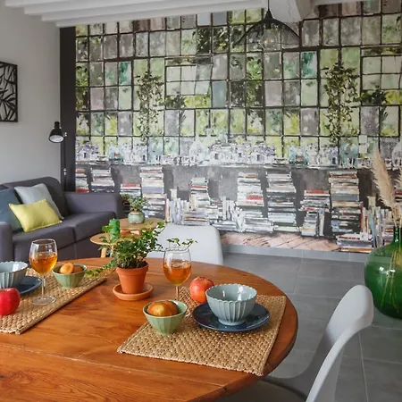 فندق مبيت وإفطار Le Clos Poulain Petits De Charme Et D'hotes Familiales Au Calme Proche Bayeux Et Des Plages
