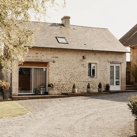 Le Clos Poulain: Charming And Family Near Bayeux