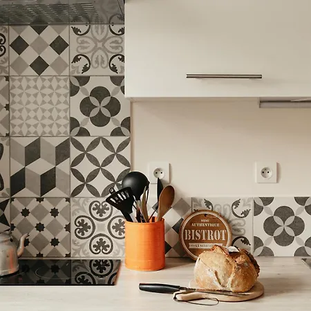 Le Clos Poulain: Charming And Family Near Bayeux Bed & Breakfast Nonant