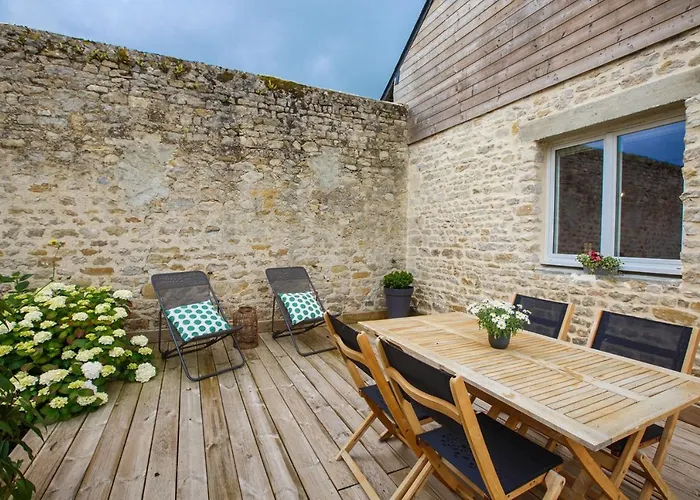 Le Clos Poulain D'hôtes Et Entre Terre Et Mer Couette-café