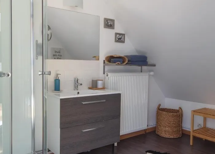 Le Clos Poulain D'hôtes Et Entre Terre Et Mer Couette-café Nonant