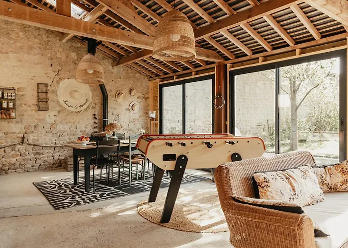 Frühstückspension Le Clos Poulain Petits De Charme Et D'hotes Familiales Au Calme Proche Bayeux Et Des Plages 3*