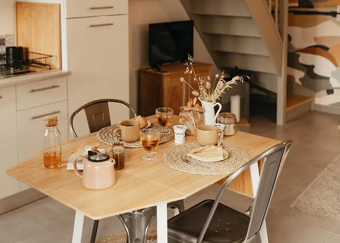 Le Clos Poulain Petits De Charme Et D'hotes Familiales Au Calme Proche Bayeux Et Des Plages 3* Nonant