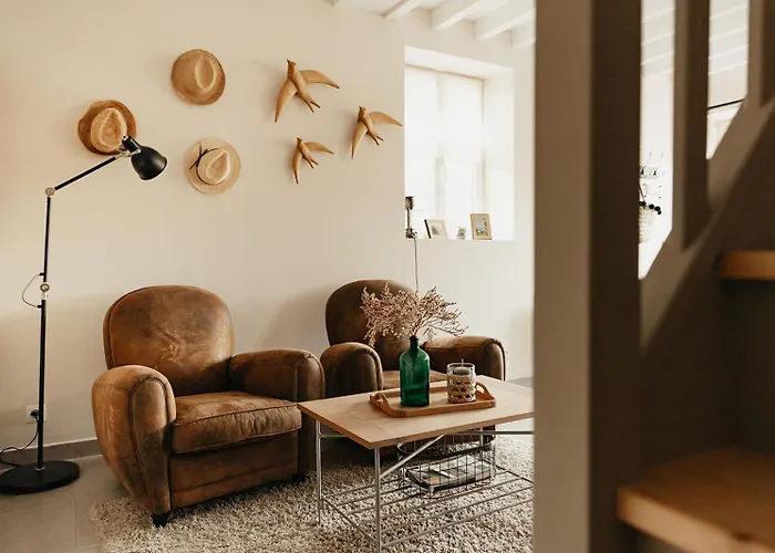 Le Clos Poulain D'hôtes Et Entre Terre Et Mer 3*