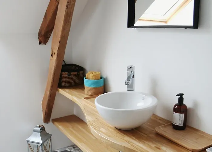 Frühstückspension Le Clos Poulain Petits De Charme Et D'hotes Familiales Au Calme Proche Bayeux Et Des Plages