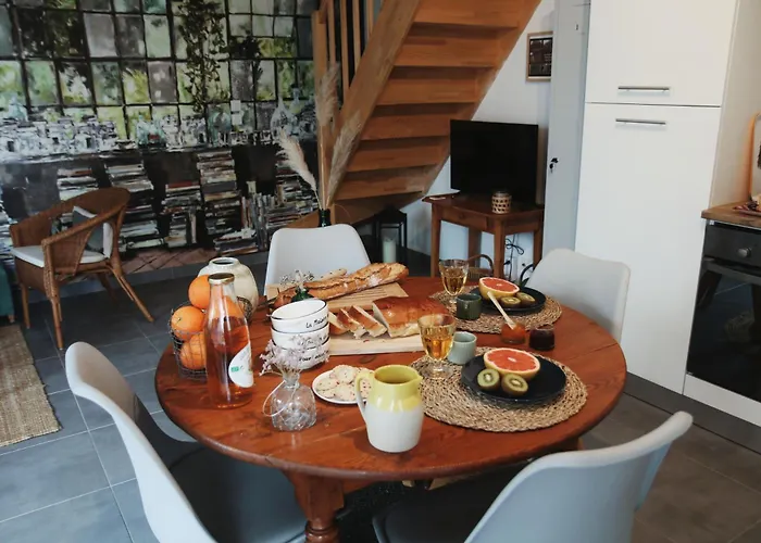 Le Clos Poulain Petits De Charme Et D'hotes Familiales Au Calme Proche Bayeux Et Des Plages 3* Nonant