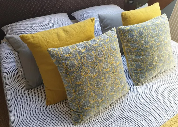 Le Clos Poulain D'hôtes Et Entre Terre Et Mer Nonant